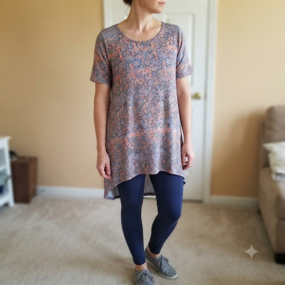 LuLaRoe Irma Tunic Top Large Geometric Print High Low 3/4 Sleeve